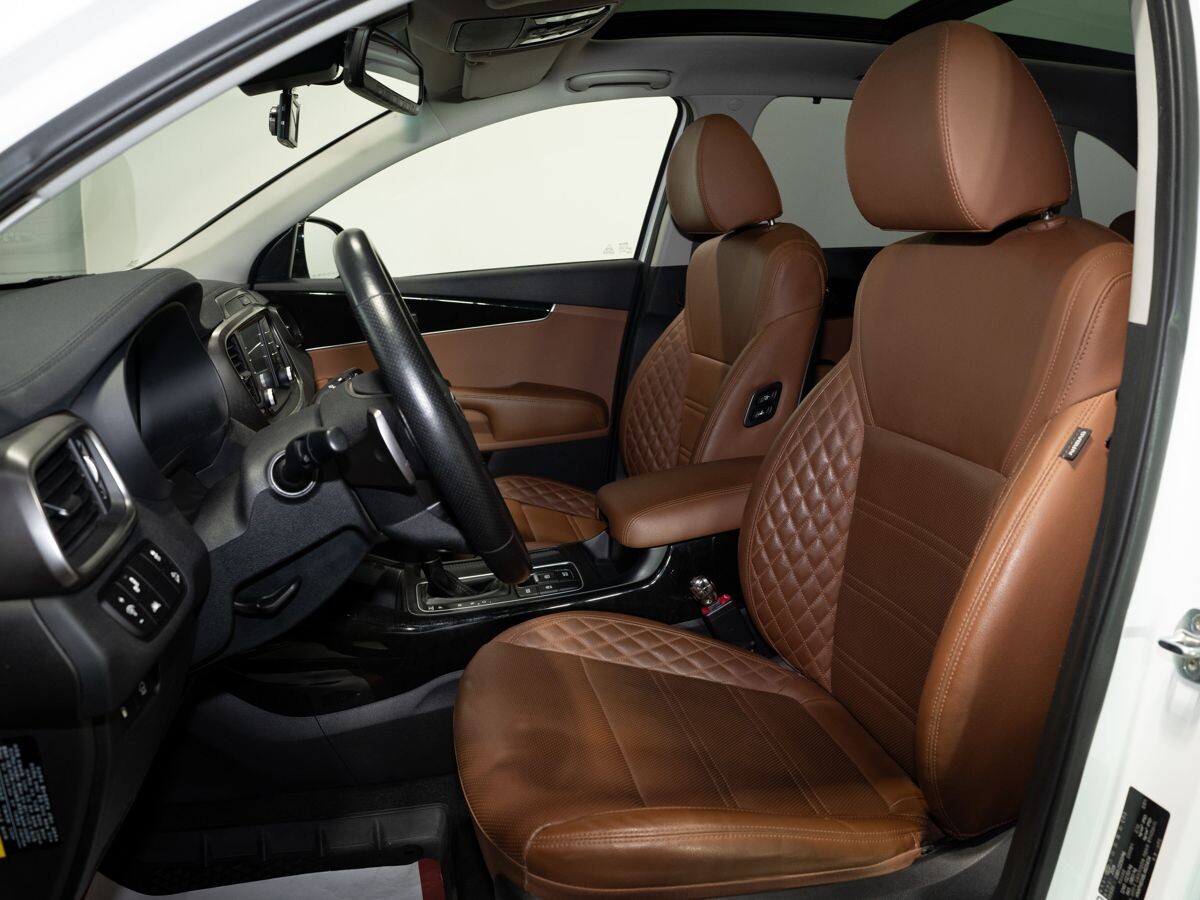 Kia Sorento 2019 - фото автомобиля