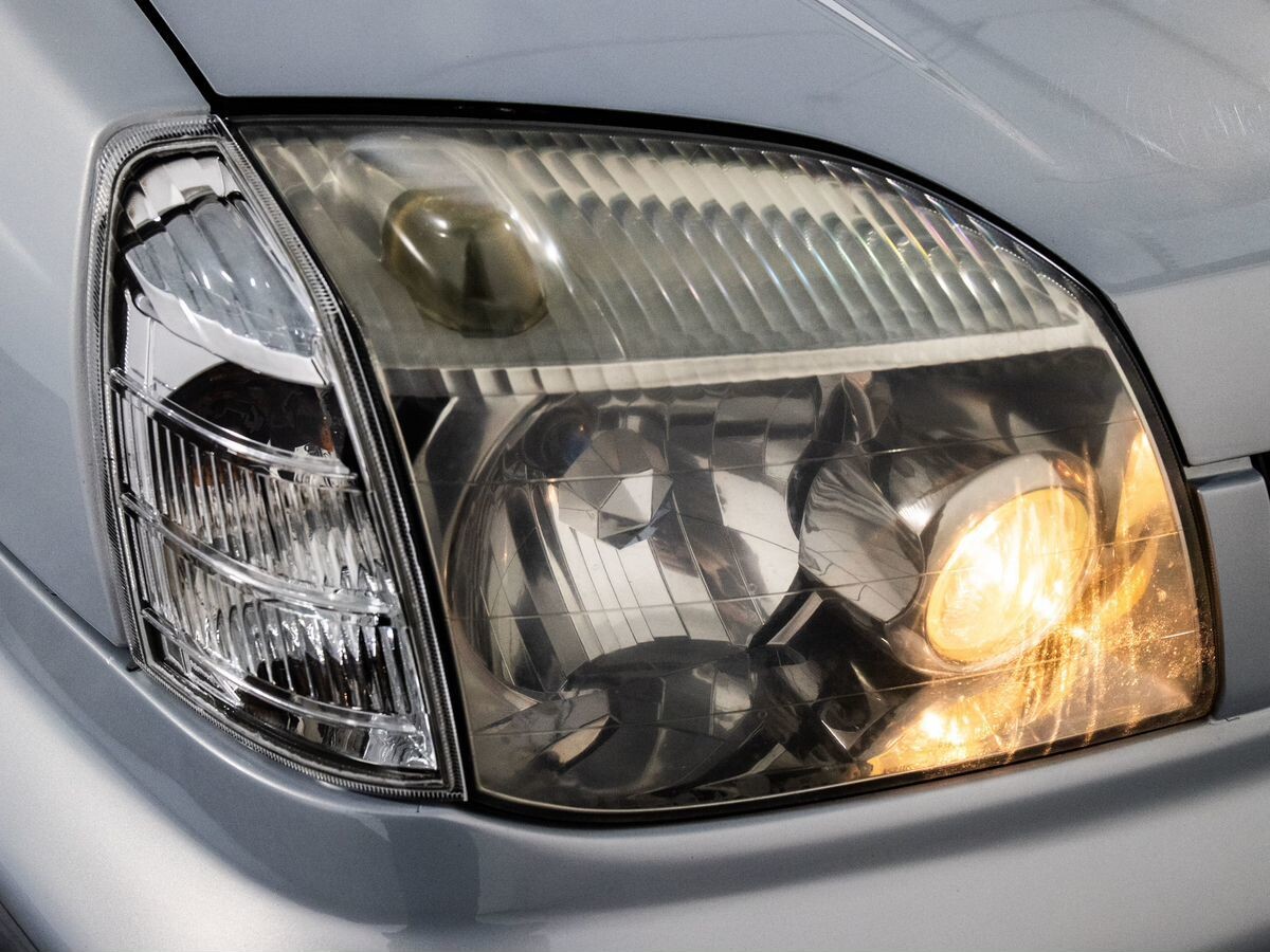 Nissan X-Trail 2001 - фото автомобиля