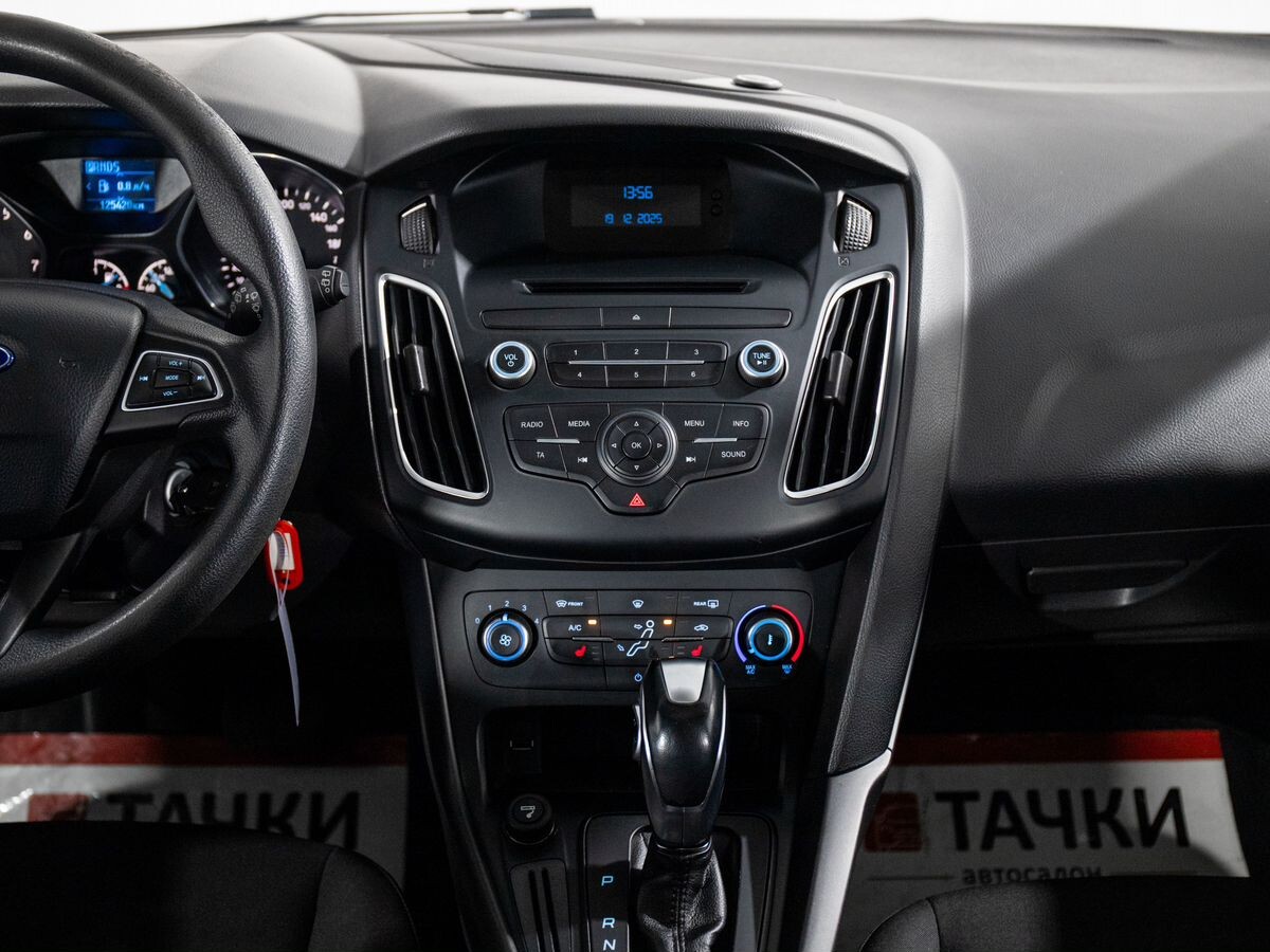 Ford Focus 2015 - фото автомобиля