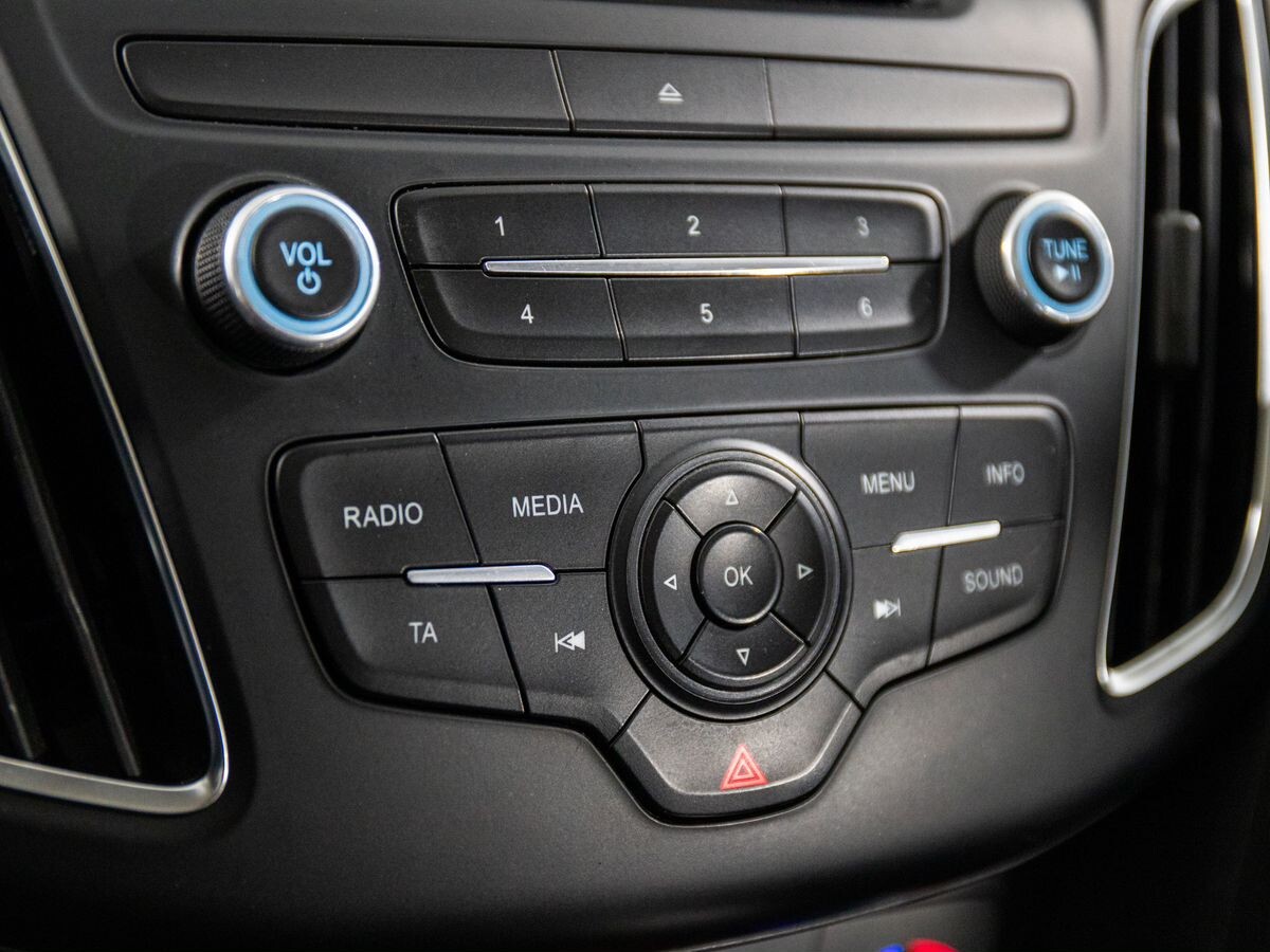 Ford Focus 2015 - фото автомобиля