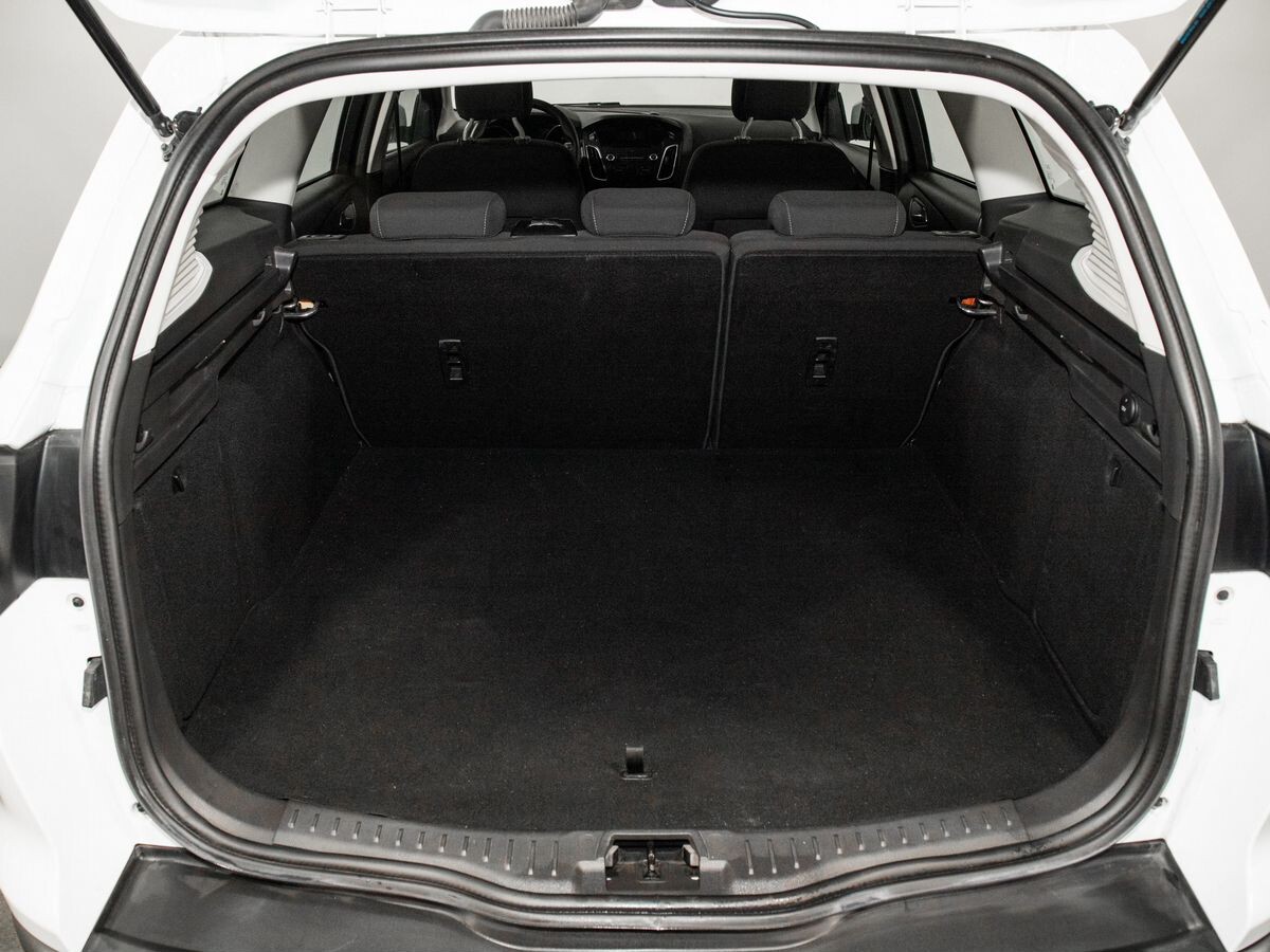 Ford Focus 2015 - фото автомобиля