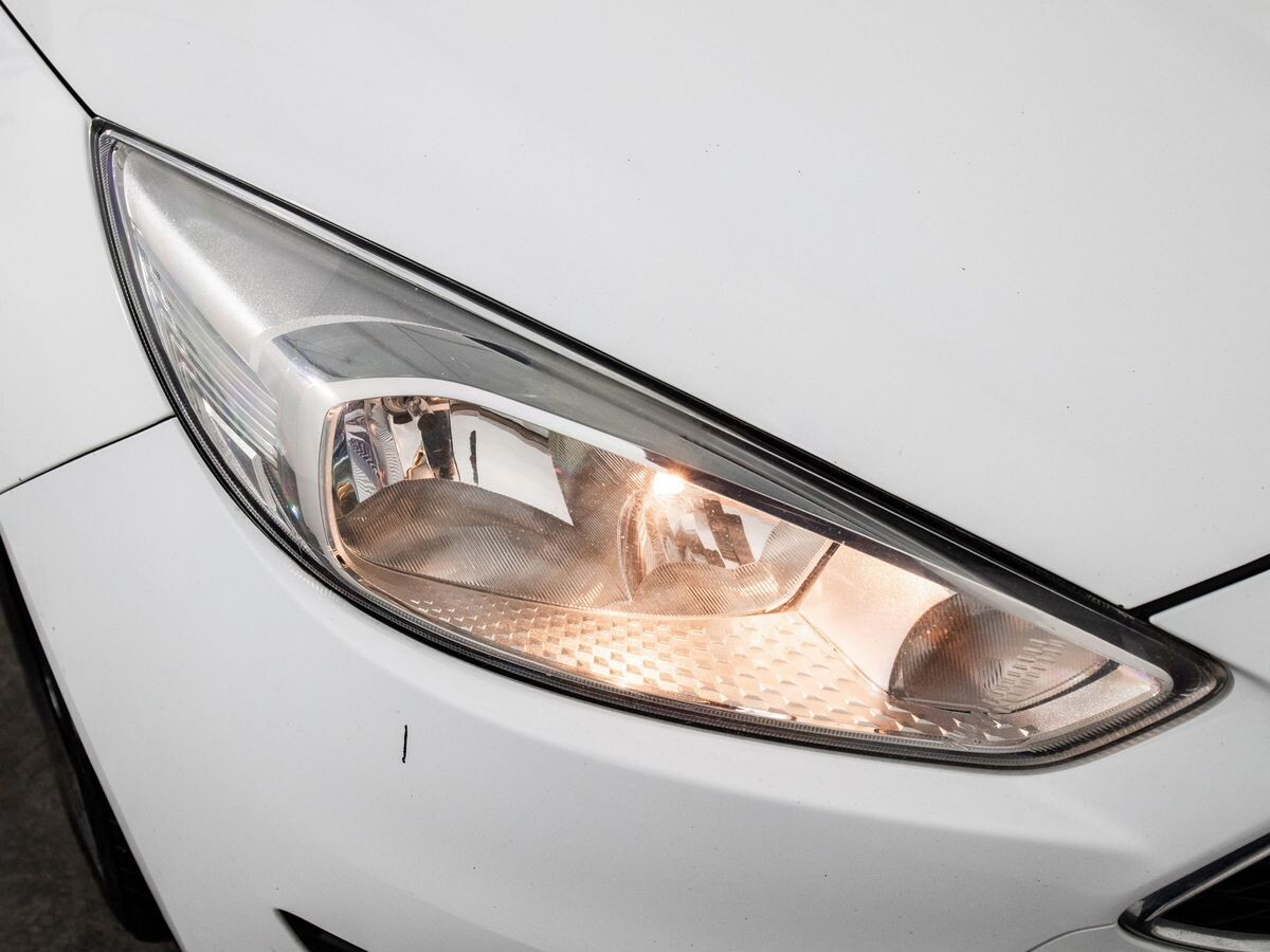 Ford Focus 2015 - фото автомобиля