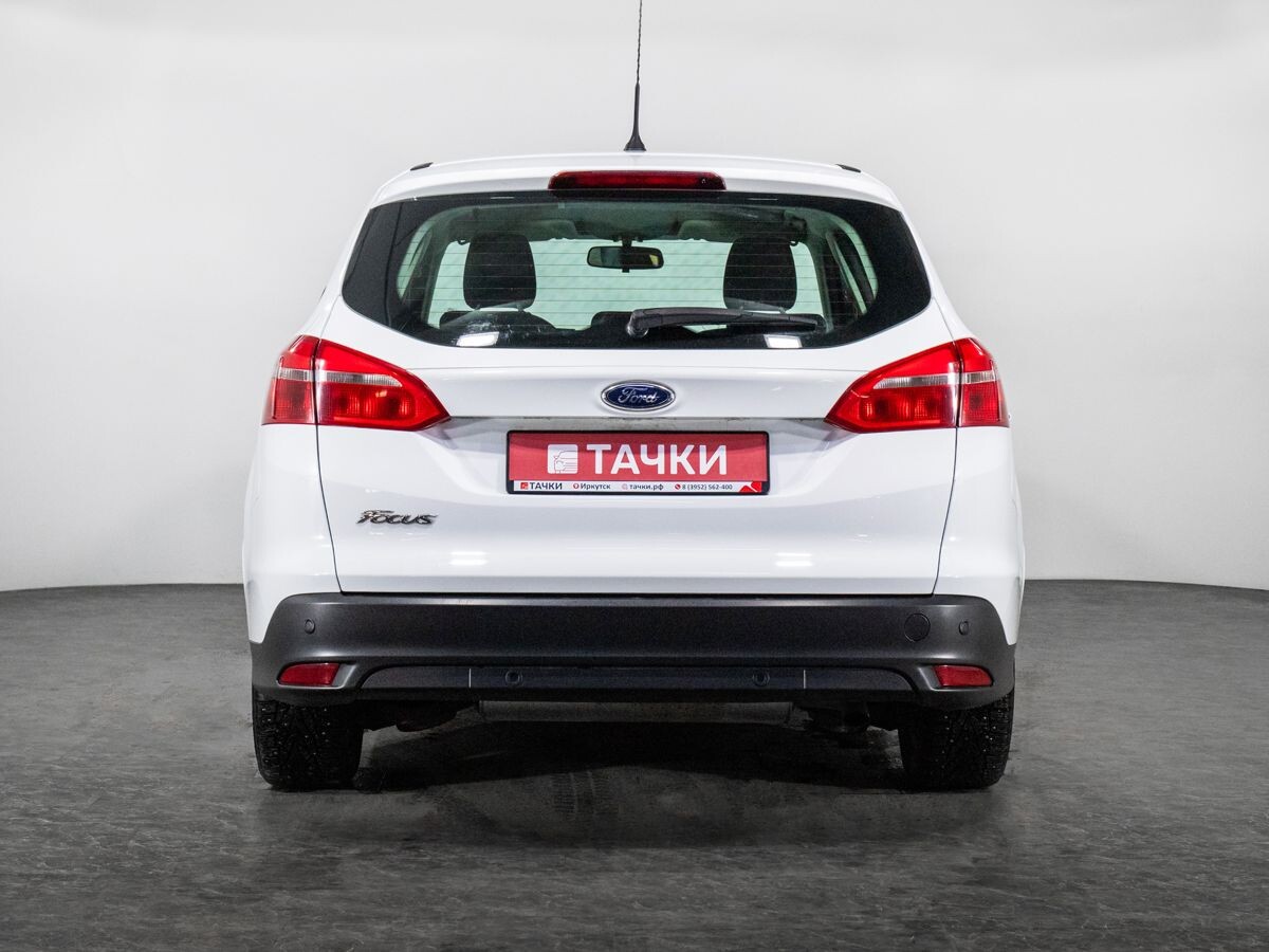 Ford Focus 2015 - фото автомобиля