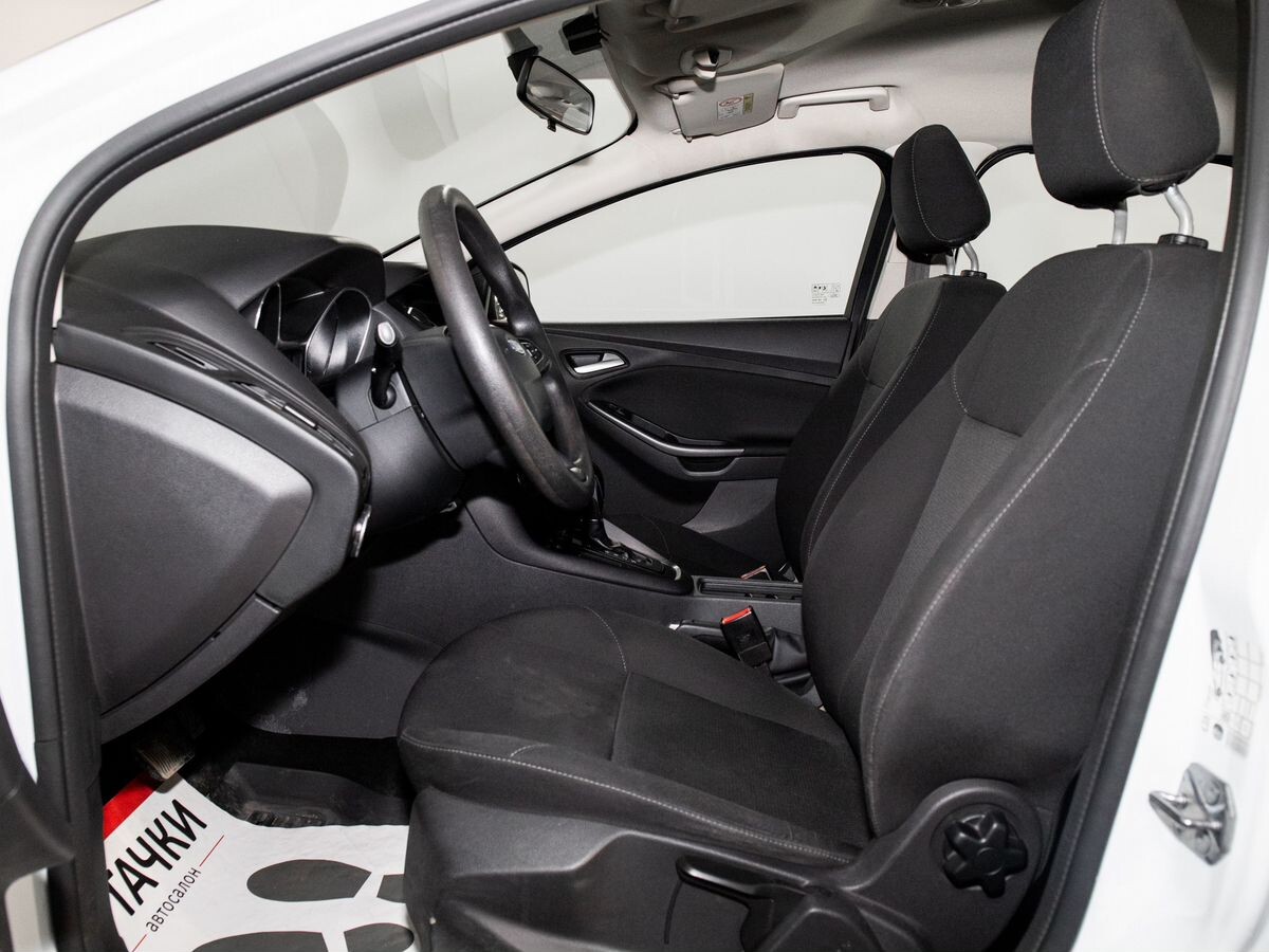 Ford Focus 2015 - фото автомобиля