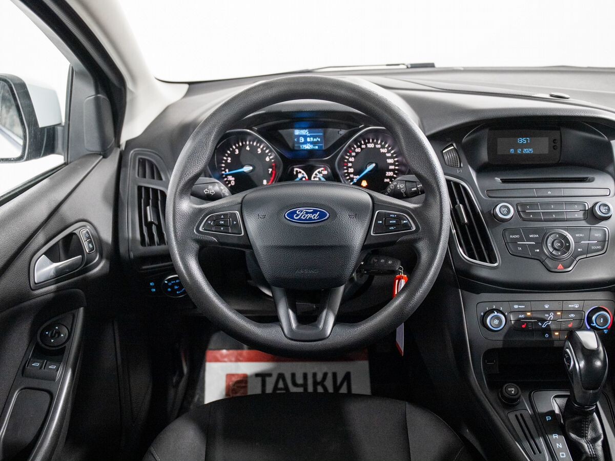 Ford Focus 2015 - фото автомобиля