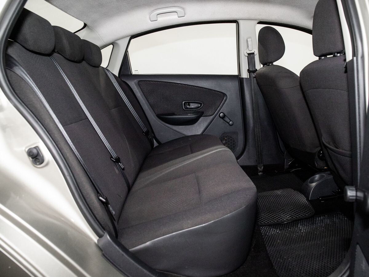 Nissan Almera 2014 - фото автомобиля