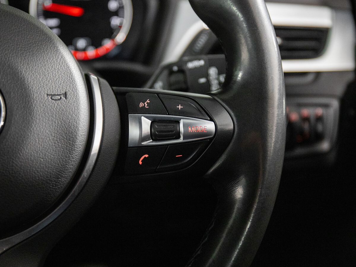 BMW X1 2019 - фото автомобиля