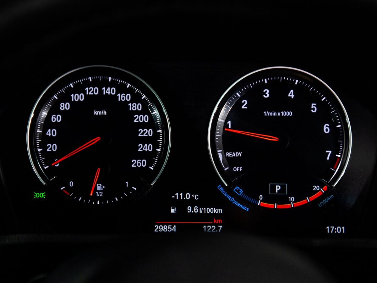 BMW X1 2019 - фото автомобиля