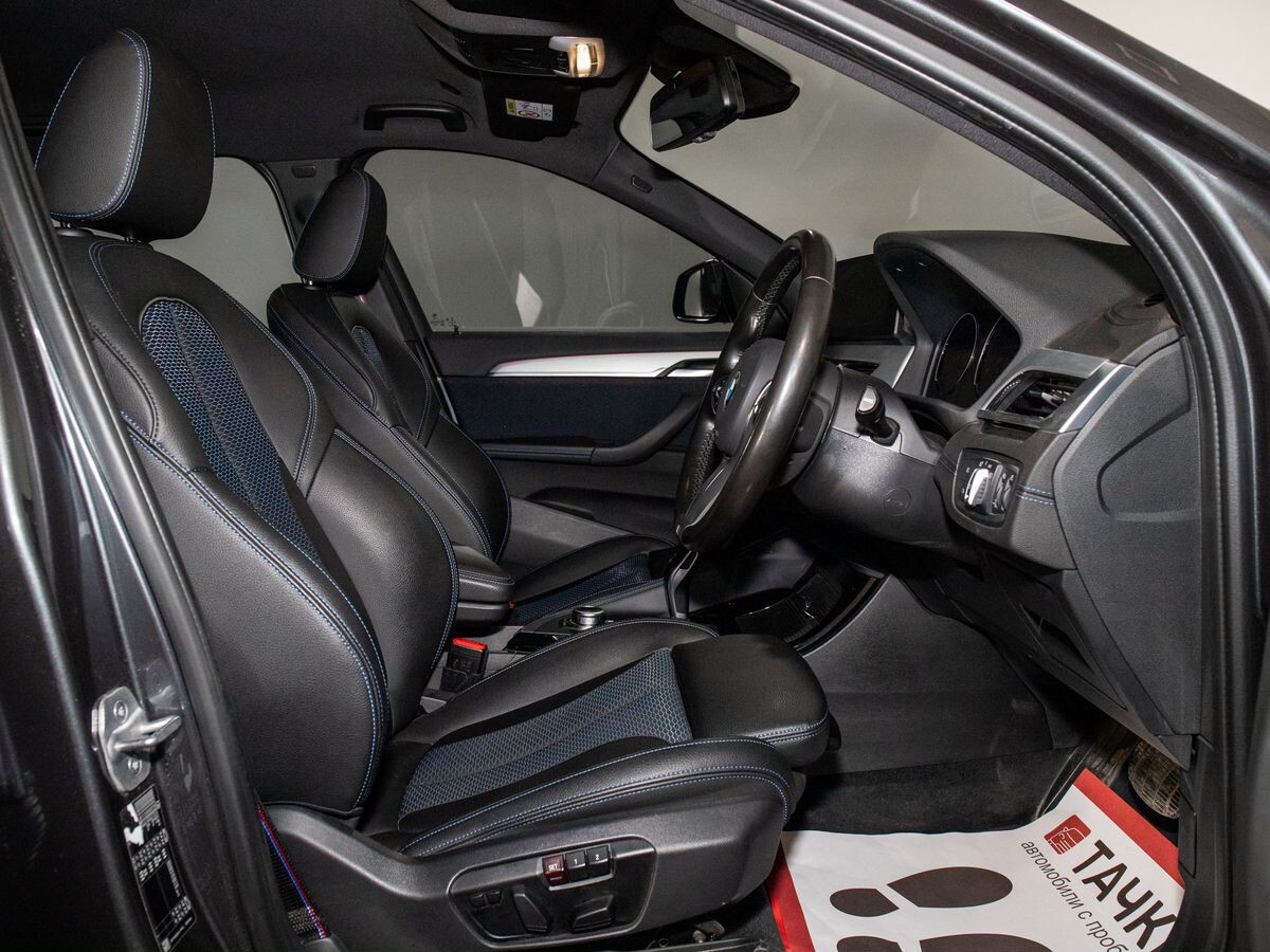 BMW X1 2019 - фото автомобиля