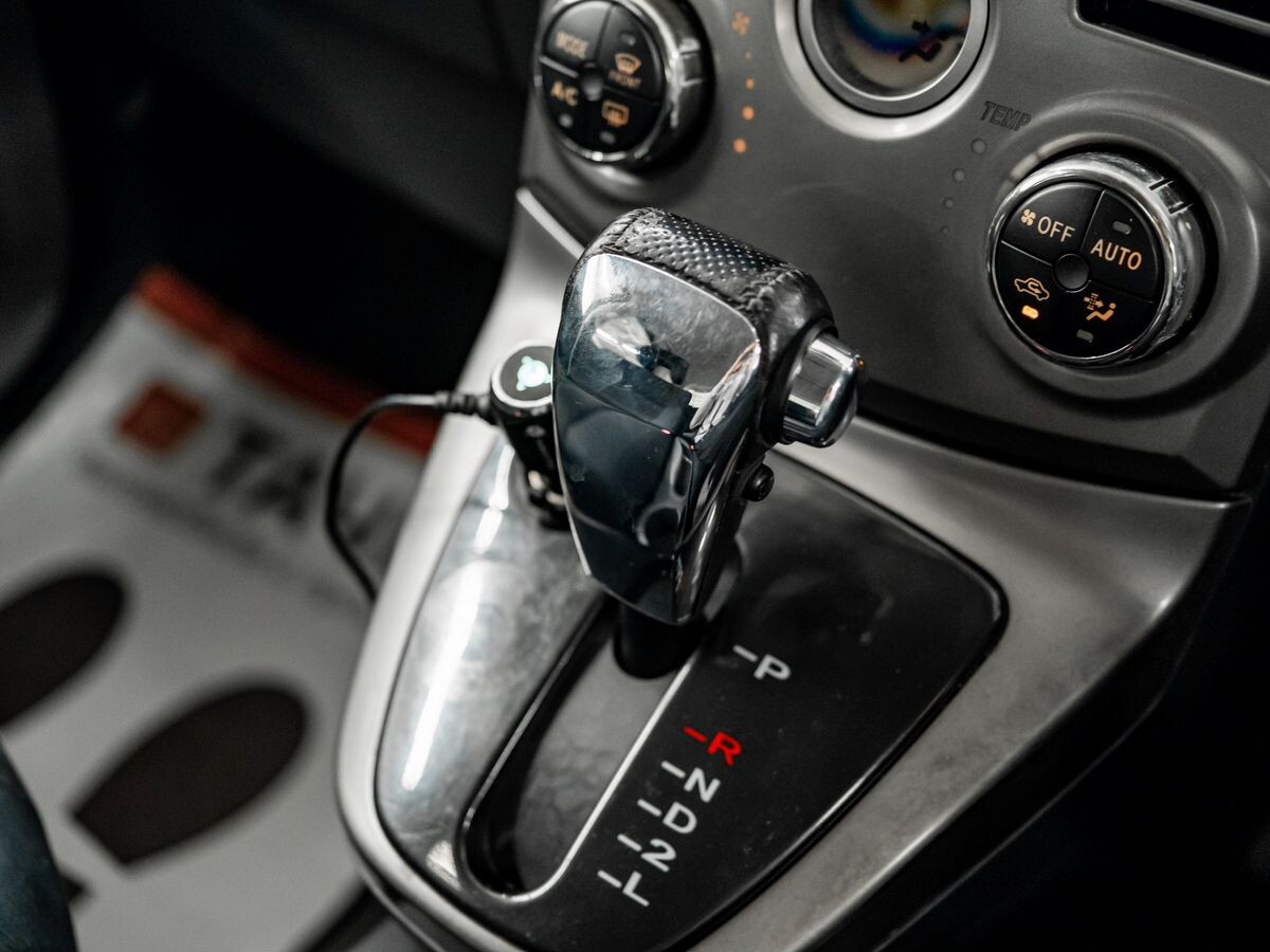 Toyota Rush 2009 - фото автомобиля