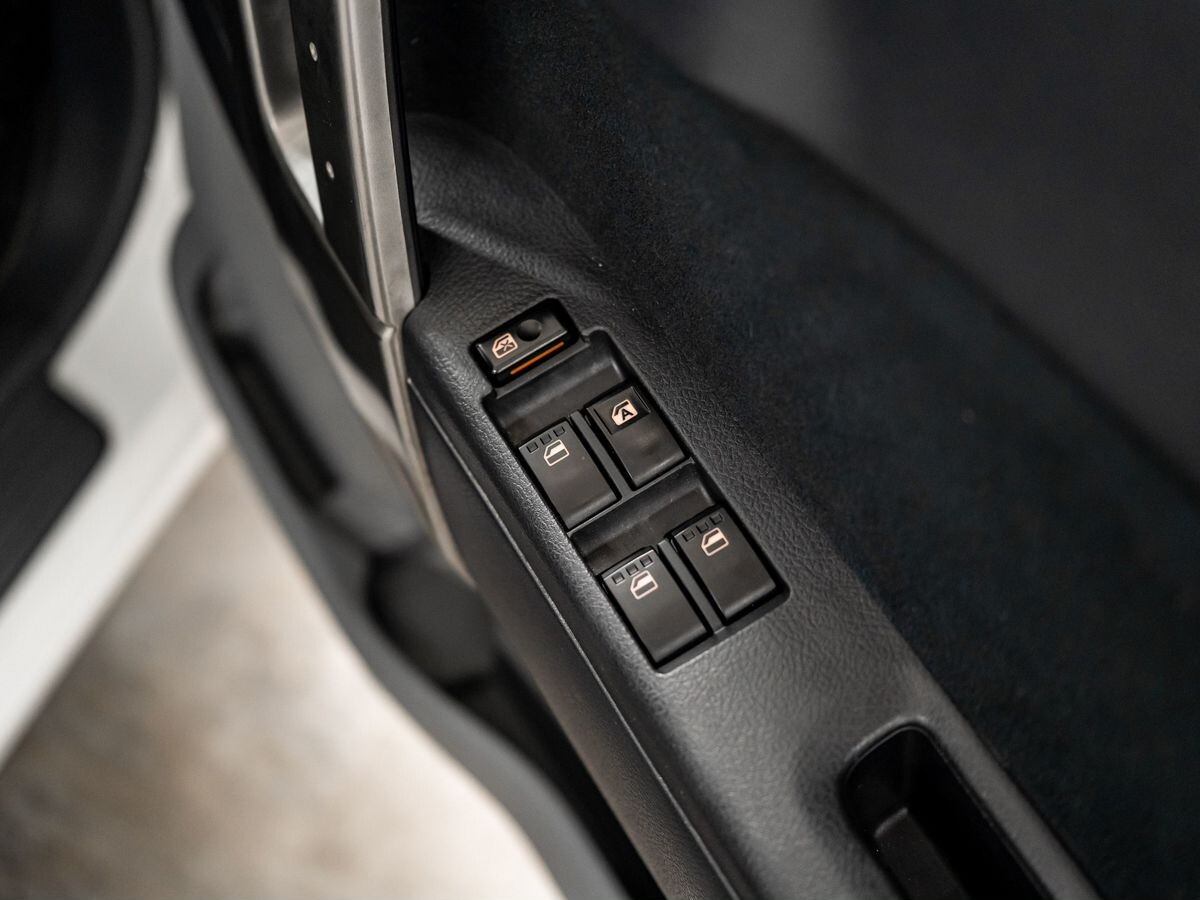 Toyota Rush 2009 - фото автомобиля