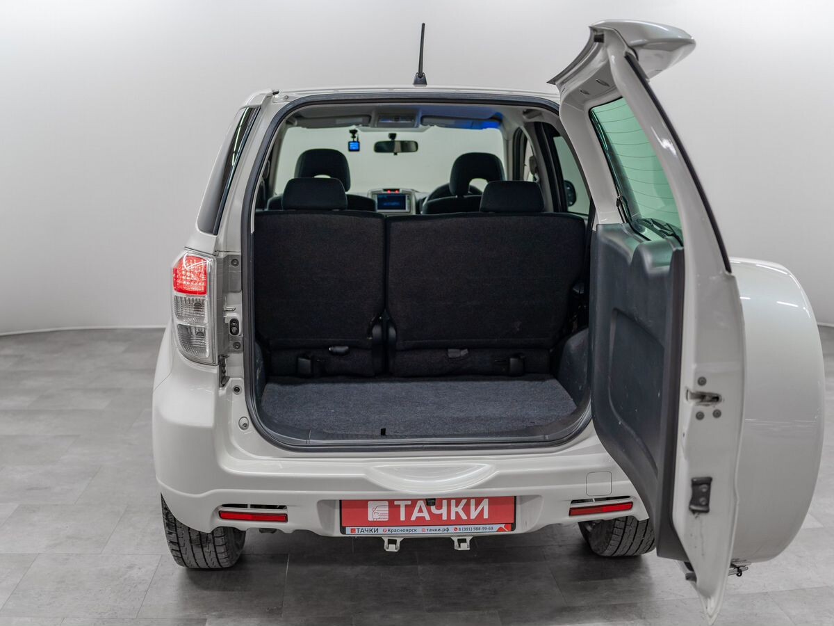 Toyota Rush 2009 - фото автомобиля