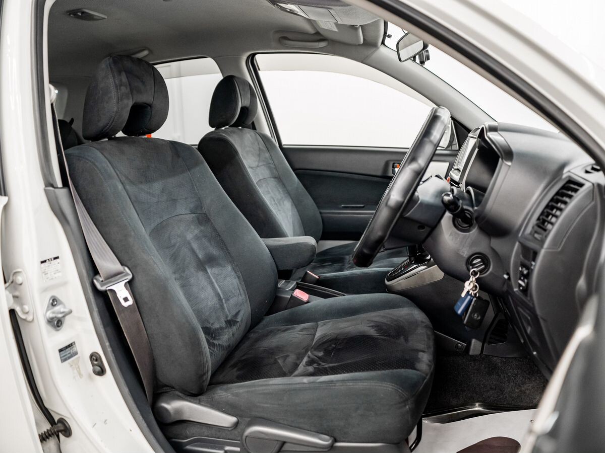 Toyota Rush 2009 - фото автомобиля