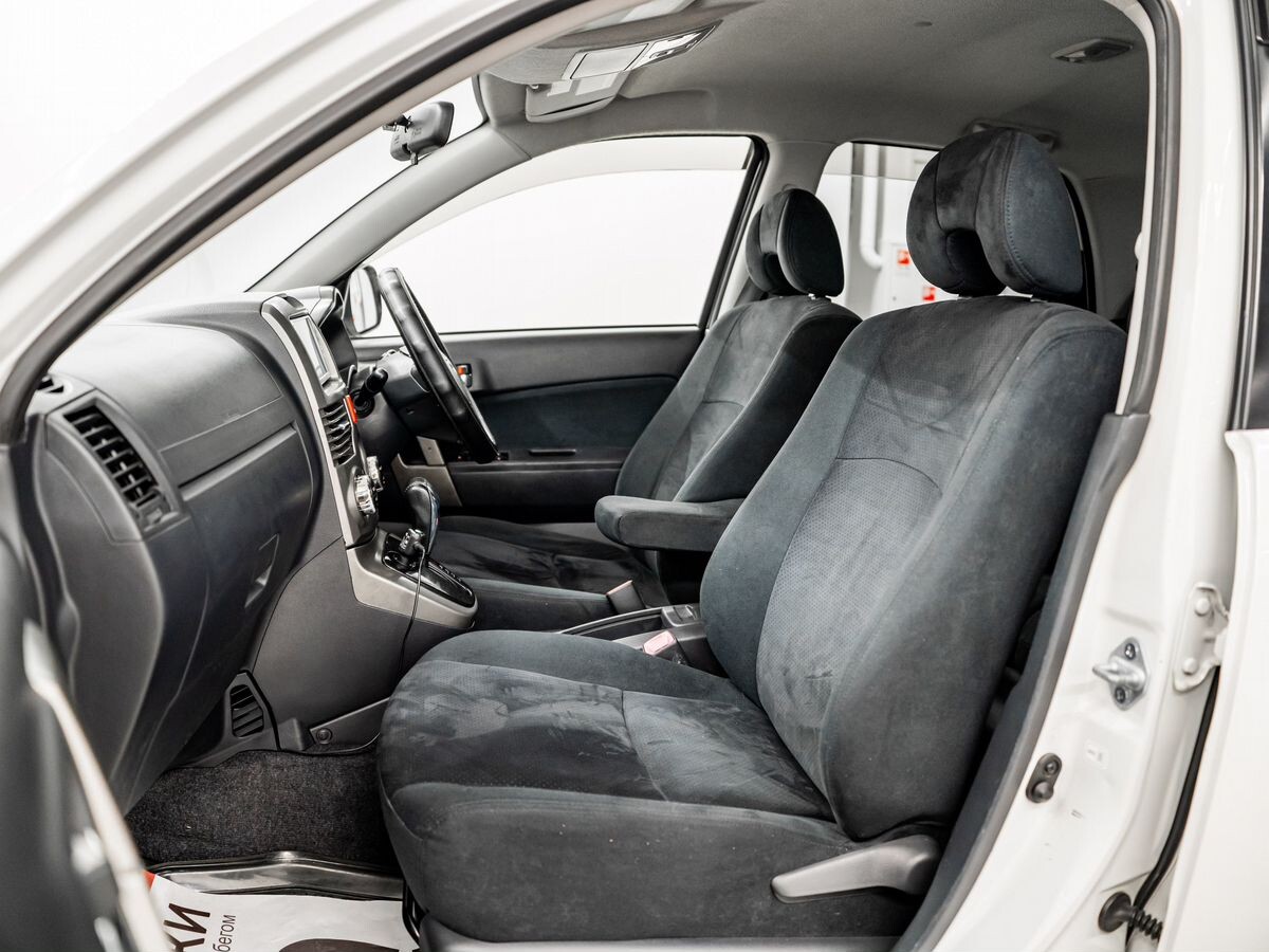 Toyota Rush 2009 - фото автомобиля