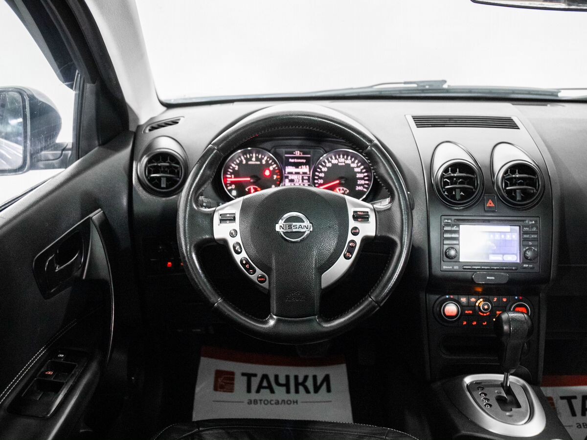Nissan Qashqai+2 2010 - фото автомобиля
