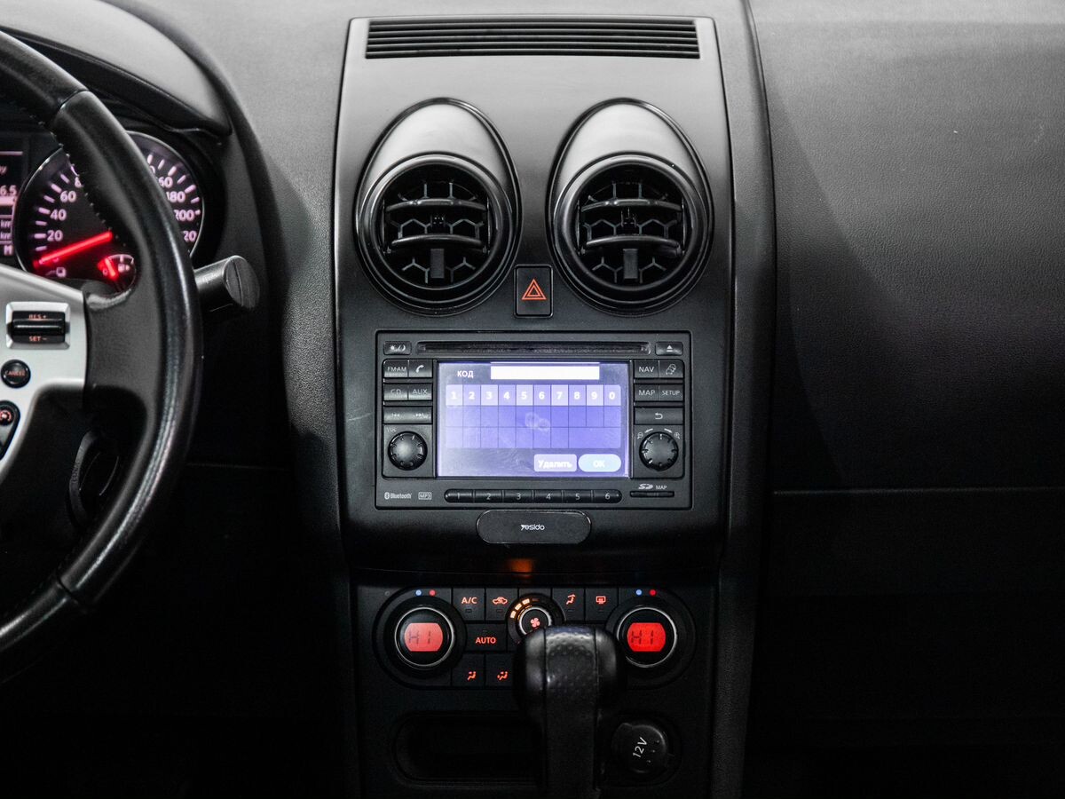 Nissan Qashqai+2 2010 - фото автомобиля