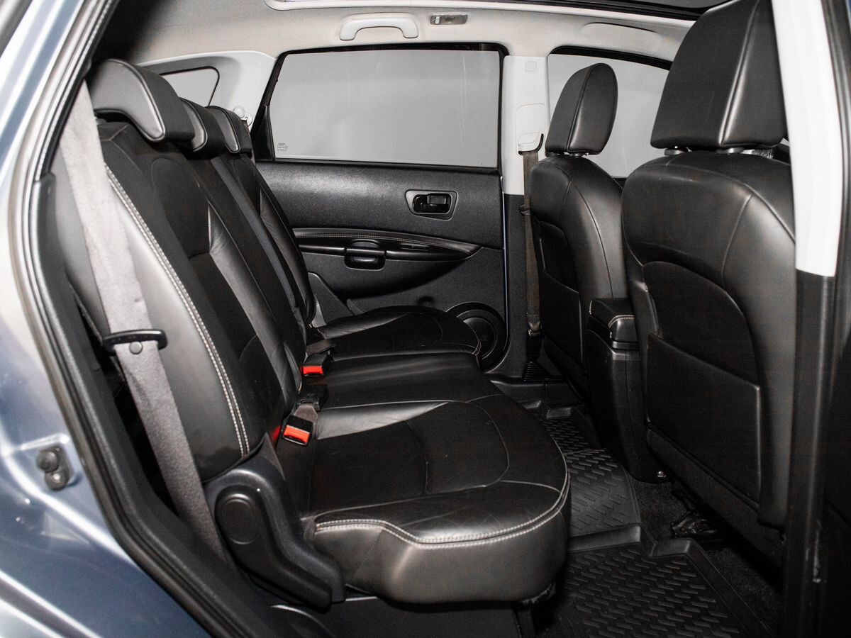 Nissan Qashqai+2 2010 - фото автомобиля