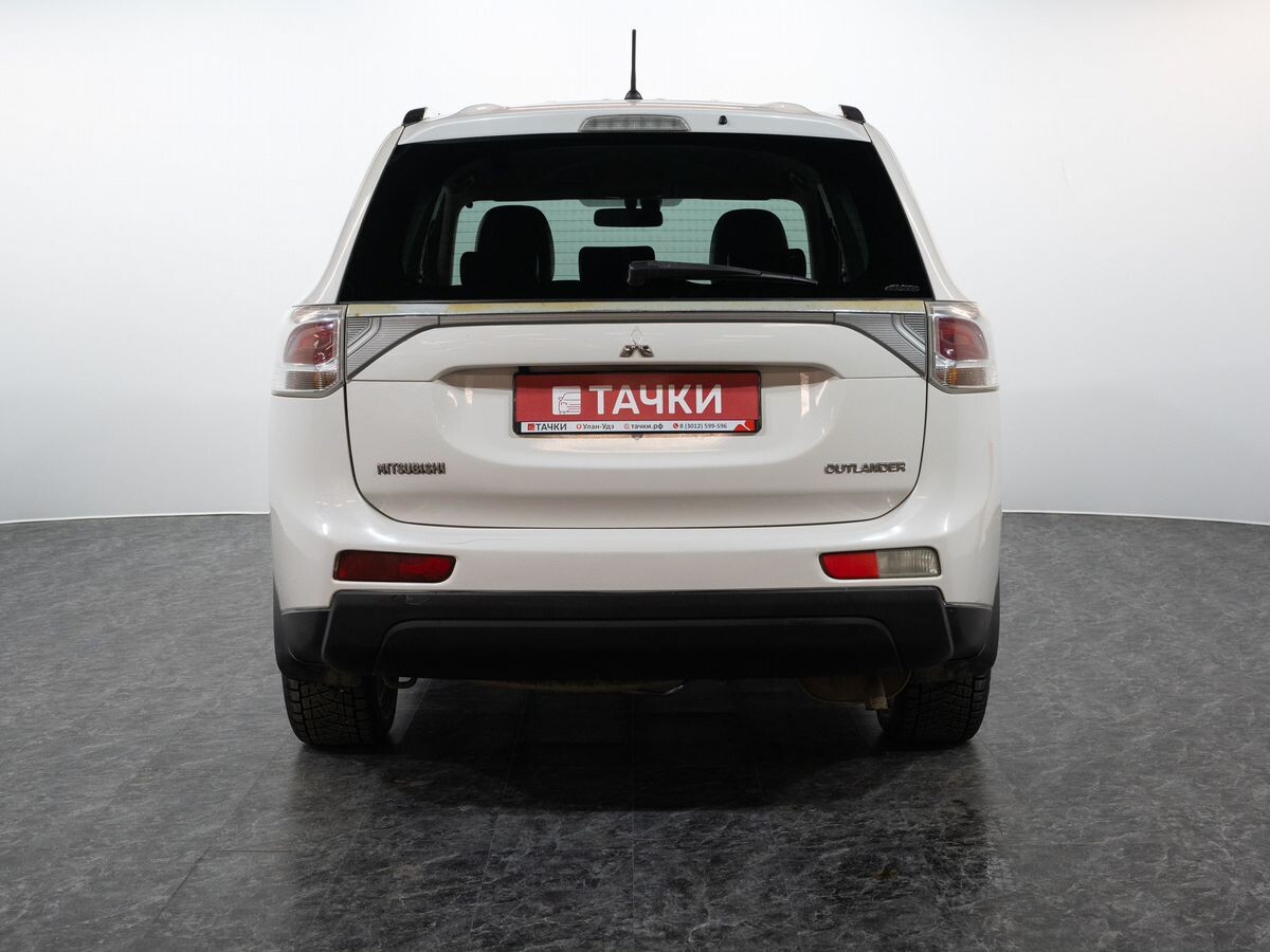 Mitsubishi Outlander 2012 - фото автомобиля