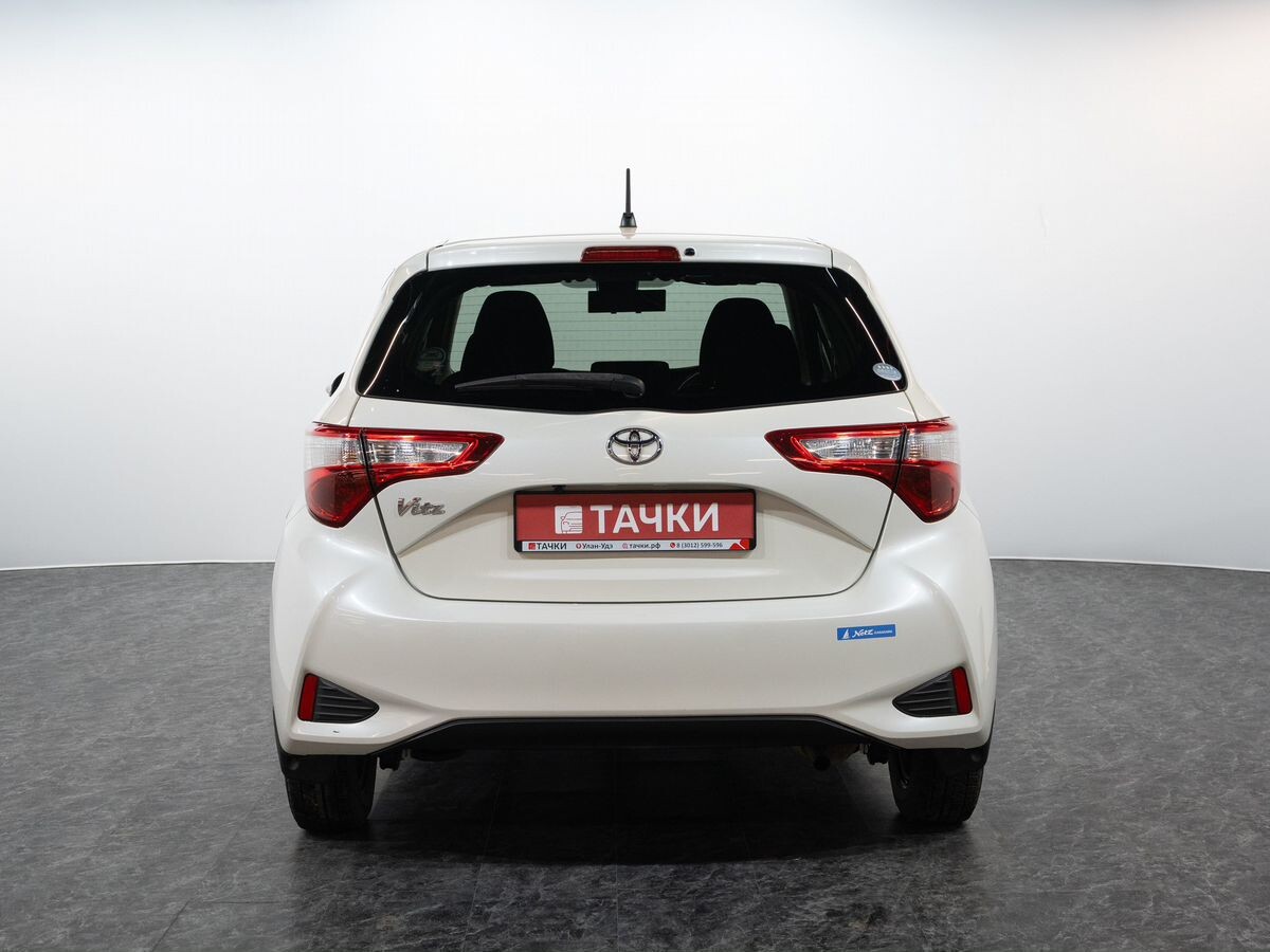 Toyota Vitz 2019 - фото автомобиля