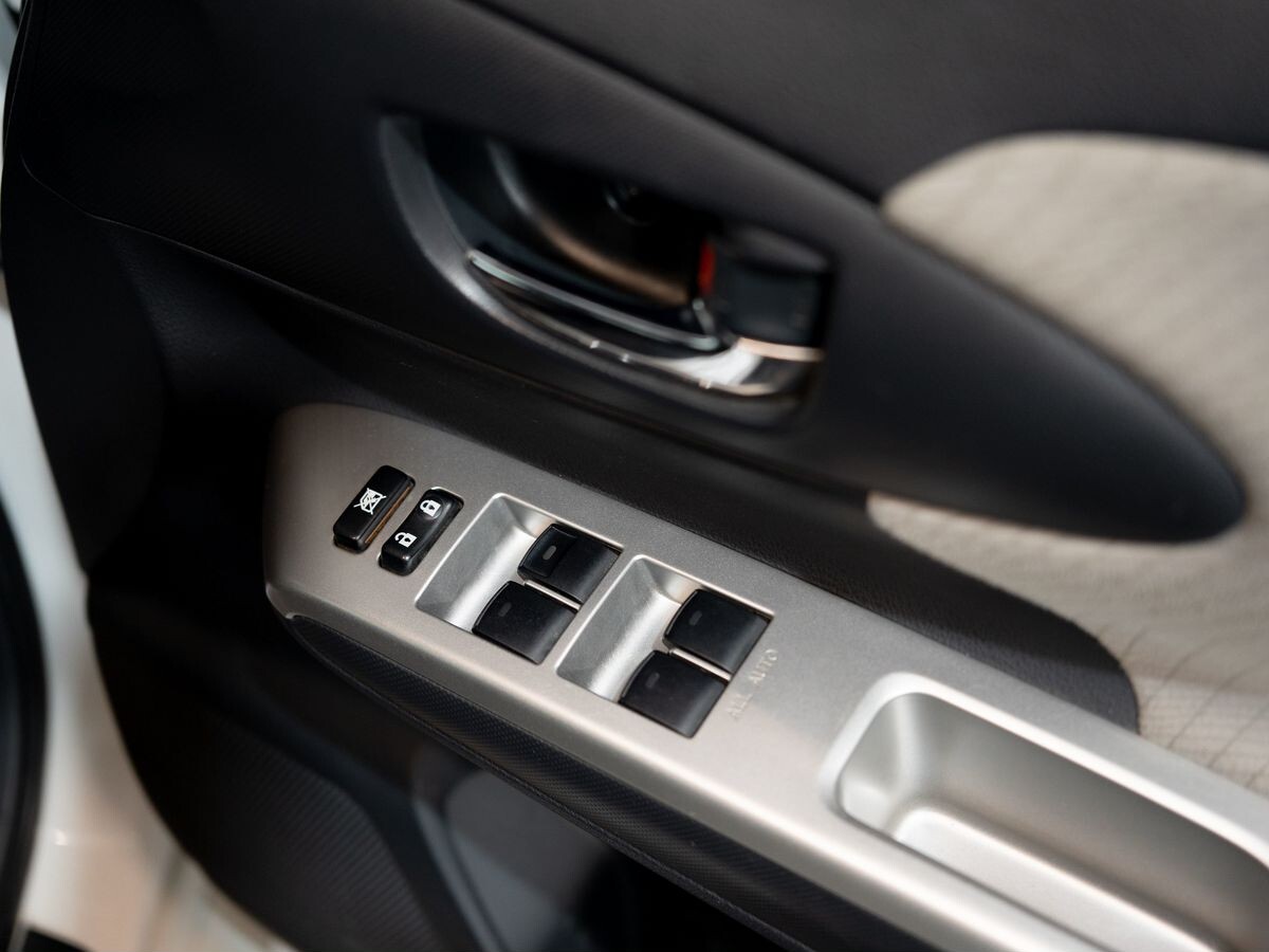 Toyota Wish 2009 - фото автомобиля