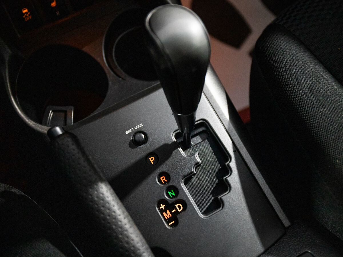 Toyota RAV4 2011 - фото автомобиля