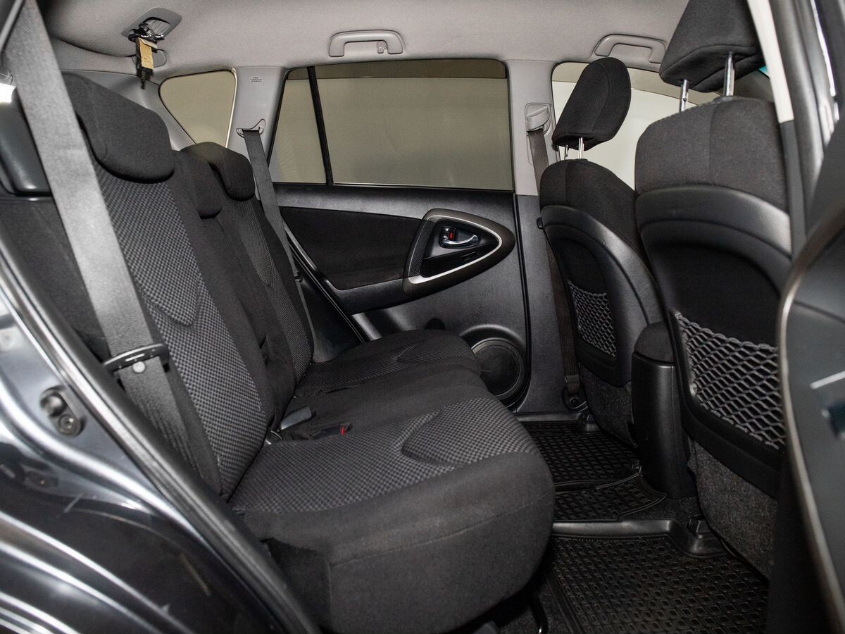 Toyota RAV4 2011 - фото автомобиля