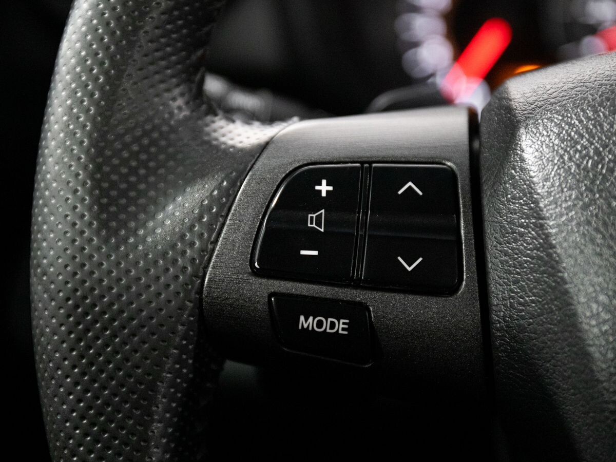 Toyota RAV4 2011 - фото автомобиля