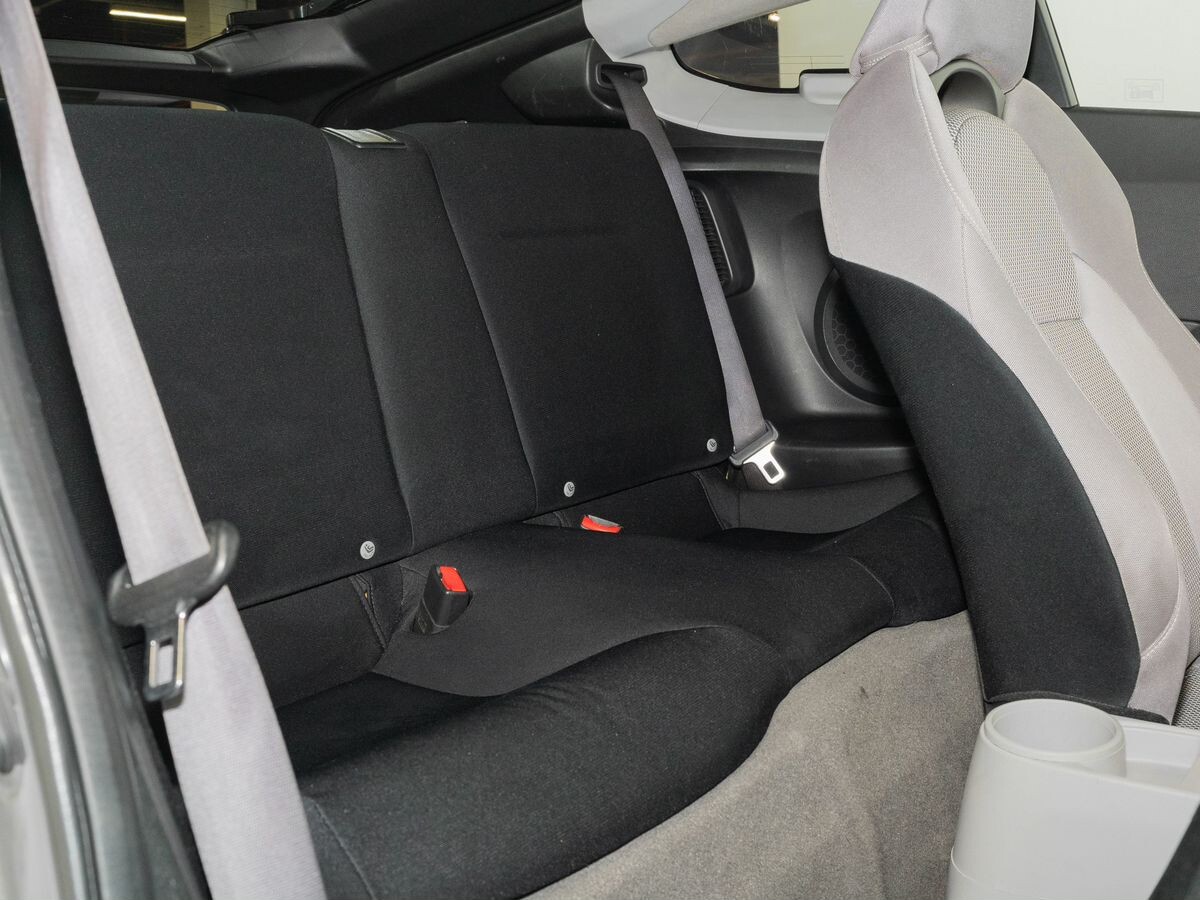 Honda CR-Z 2010 - фото автомобиля