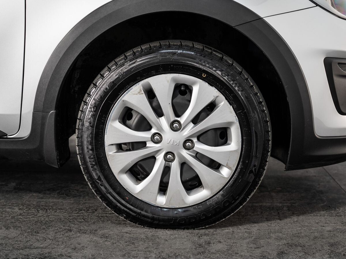 Kia Rio 2019 - фото автомобиля