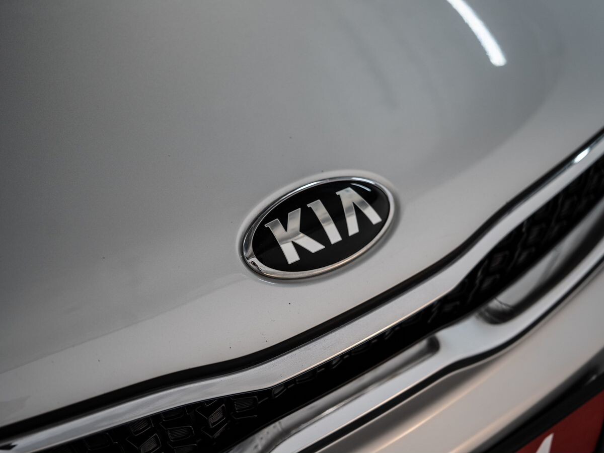 Kia Rio 2019 - фото автомобиля