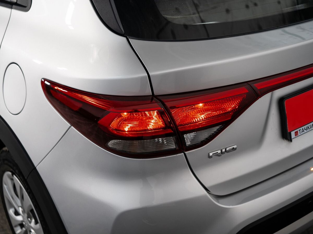 Kia Rio 2019 - фото автомобиля