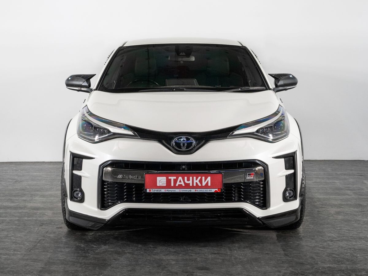 Toyota C-HR 2019 - фото автомобиля