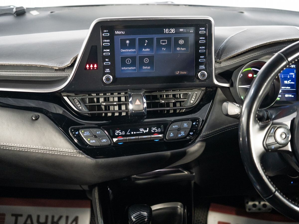 Toyota C-HR 2019 - фото автомобиля
