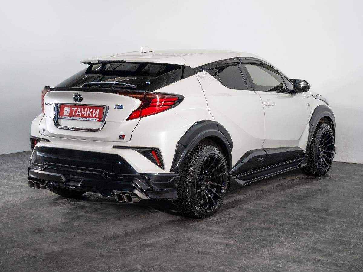 Toyota C-HR 2019 - фото автомобиля