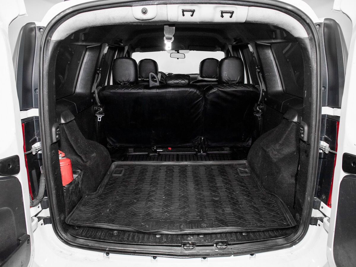 Lada (ВАЗ) Largus 2020 - фото автомобиля