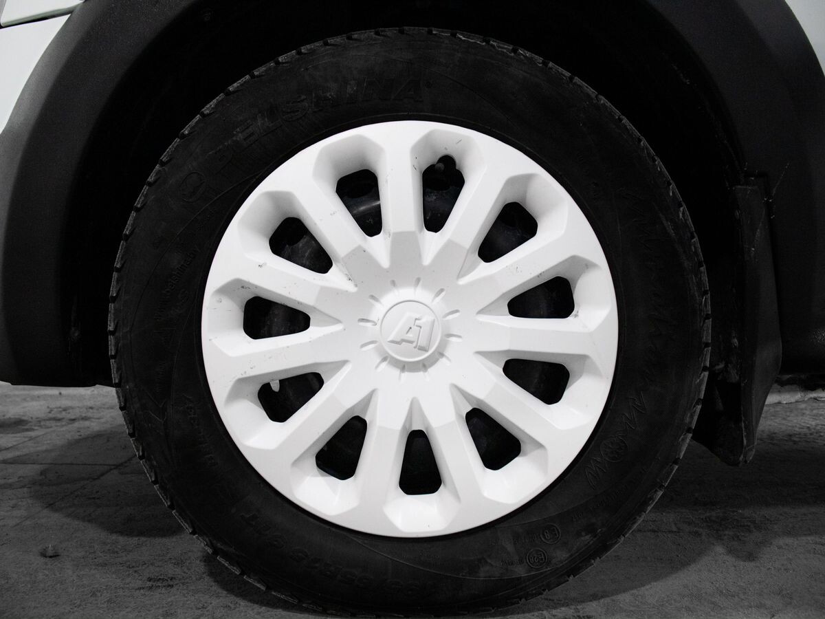 Lada (ВАЗ) Largus 2020 - фото автомобиля