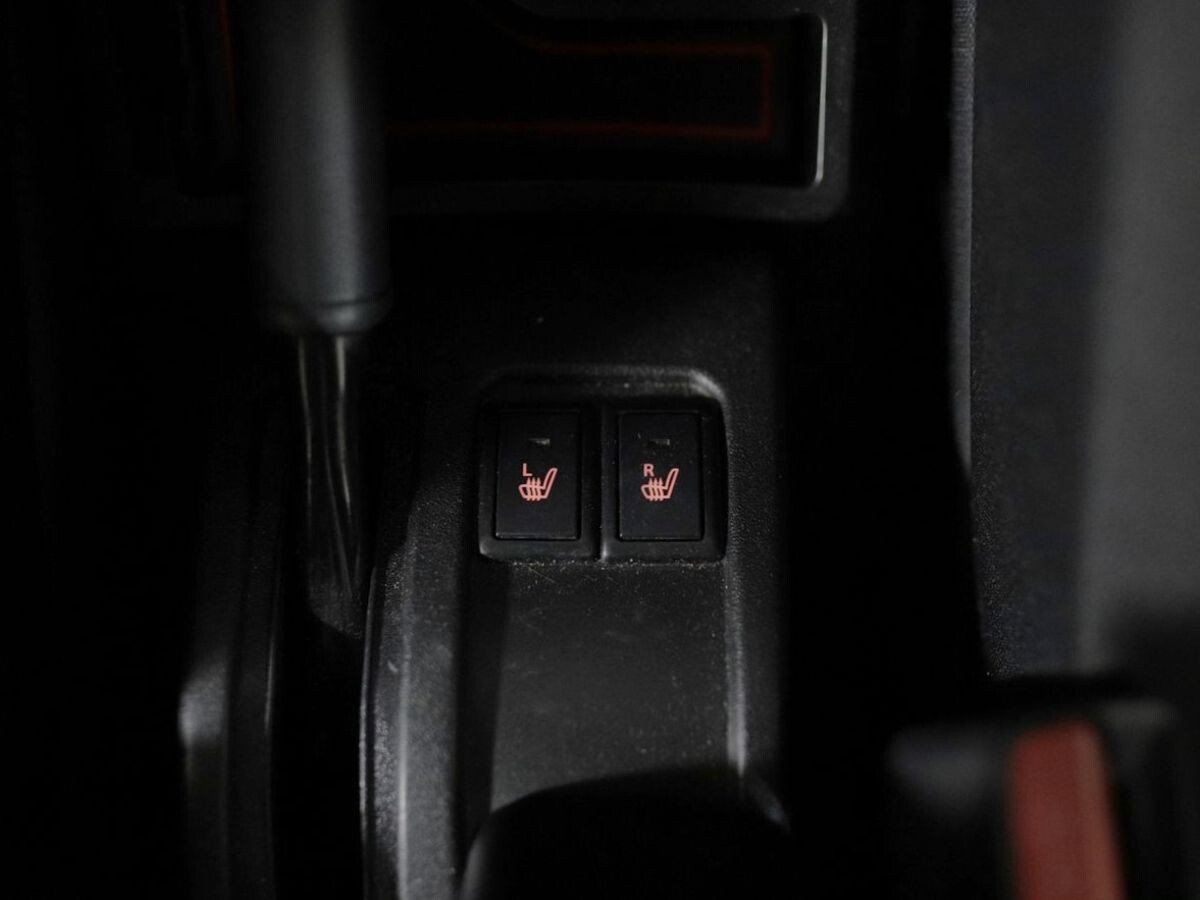 Suzuki Jimny 2020 - фото автомобиля