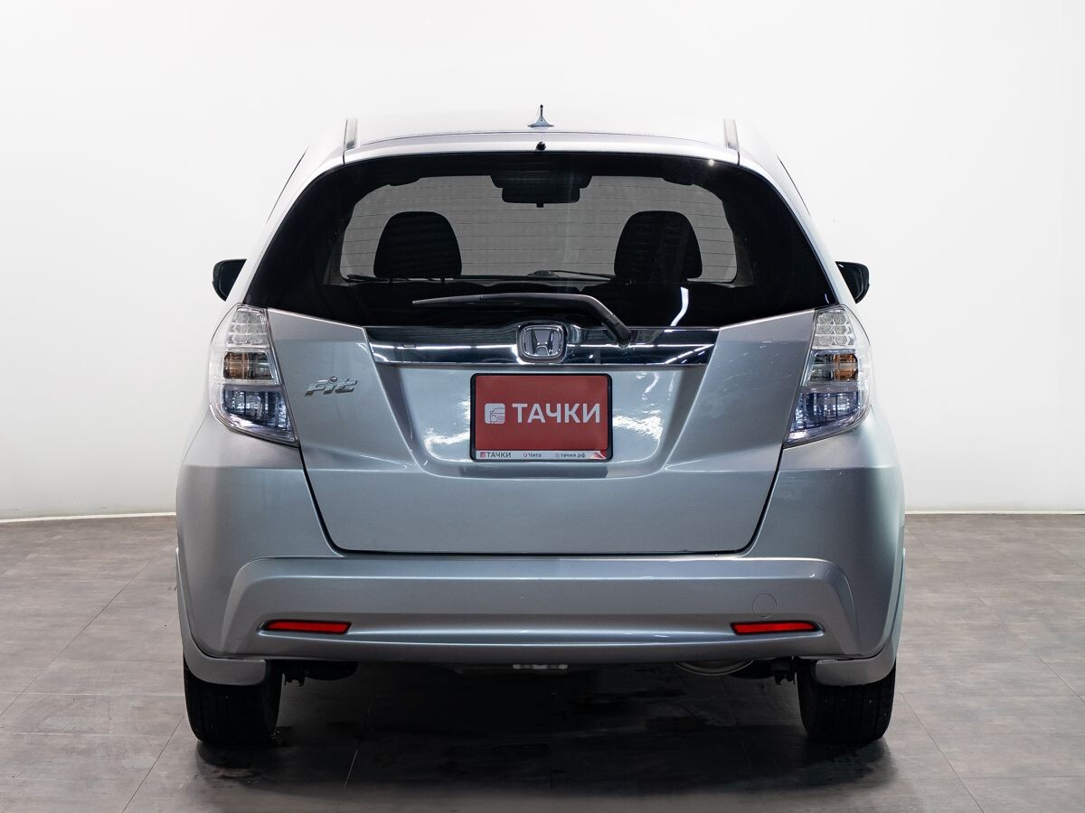Honda Fit 2011 - фото автомобиля