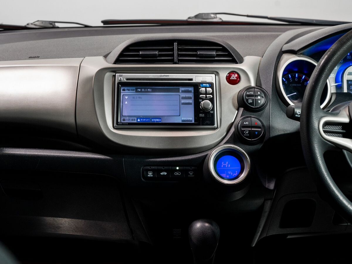 Honda Fit 2011 - фото автомобиля