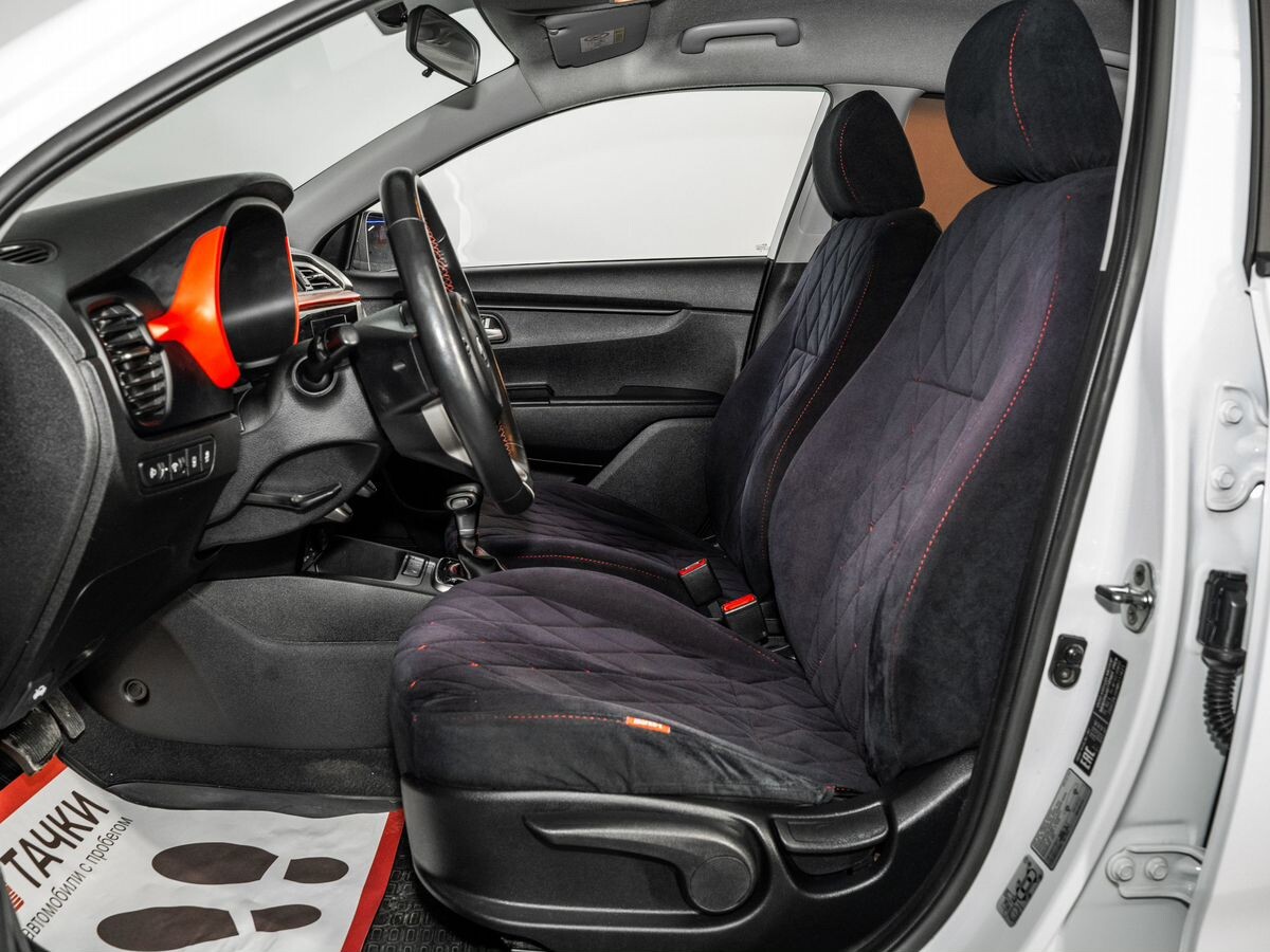 Kia Rio 2020 - фото автомобиля