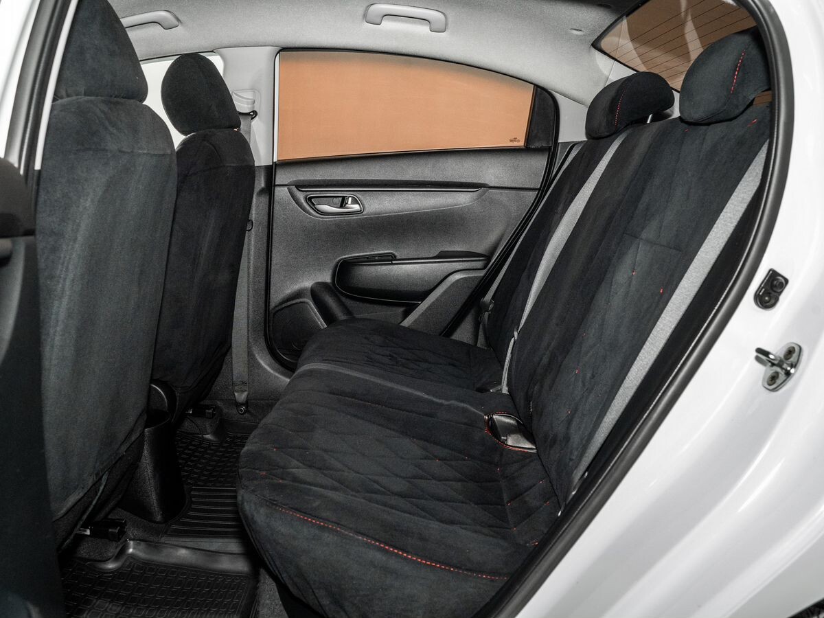 Kia Rio 2020 - фото автомобиля