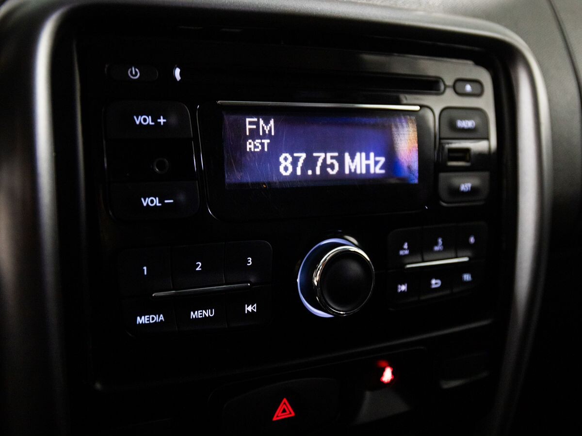 Renault Duster 2013 - фото автомобиля