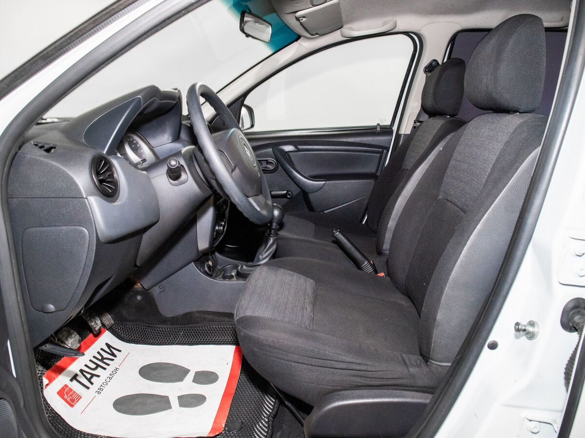 Renault Duster 2013 - фото автомобиля