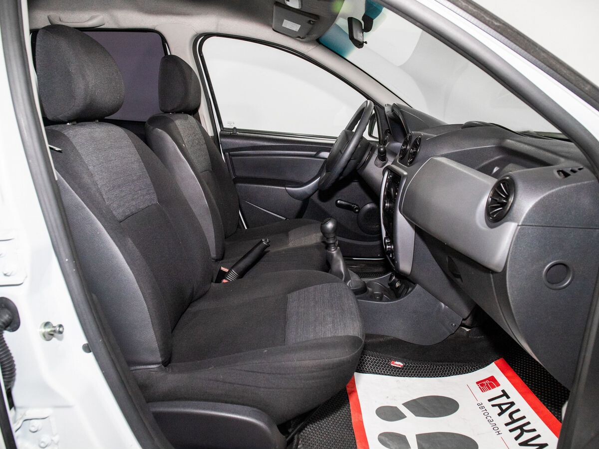 Renault Duster 2013 - фото автомобиля