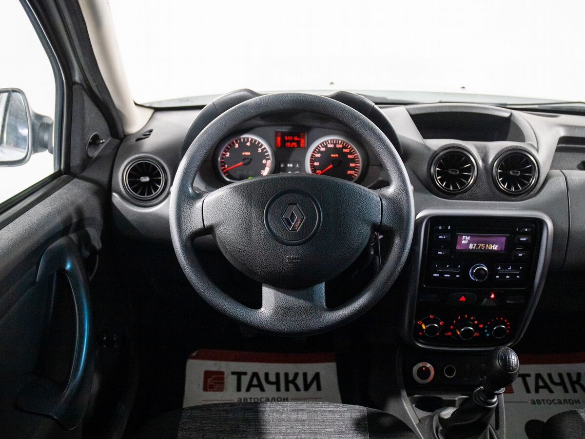 Renault Duster 2013 - фото автомобиля