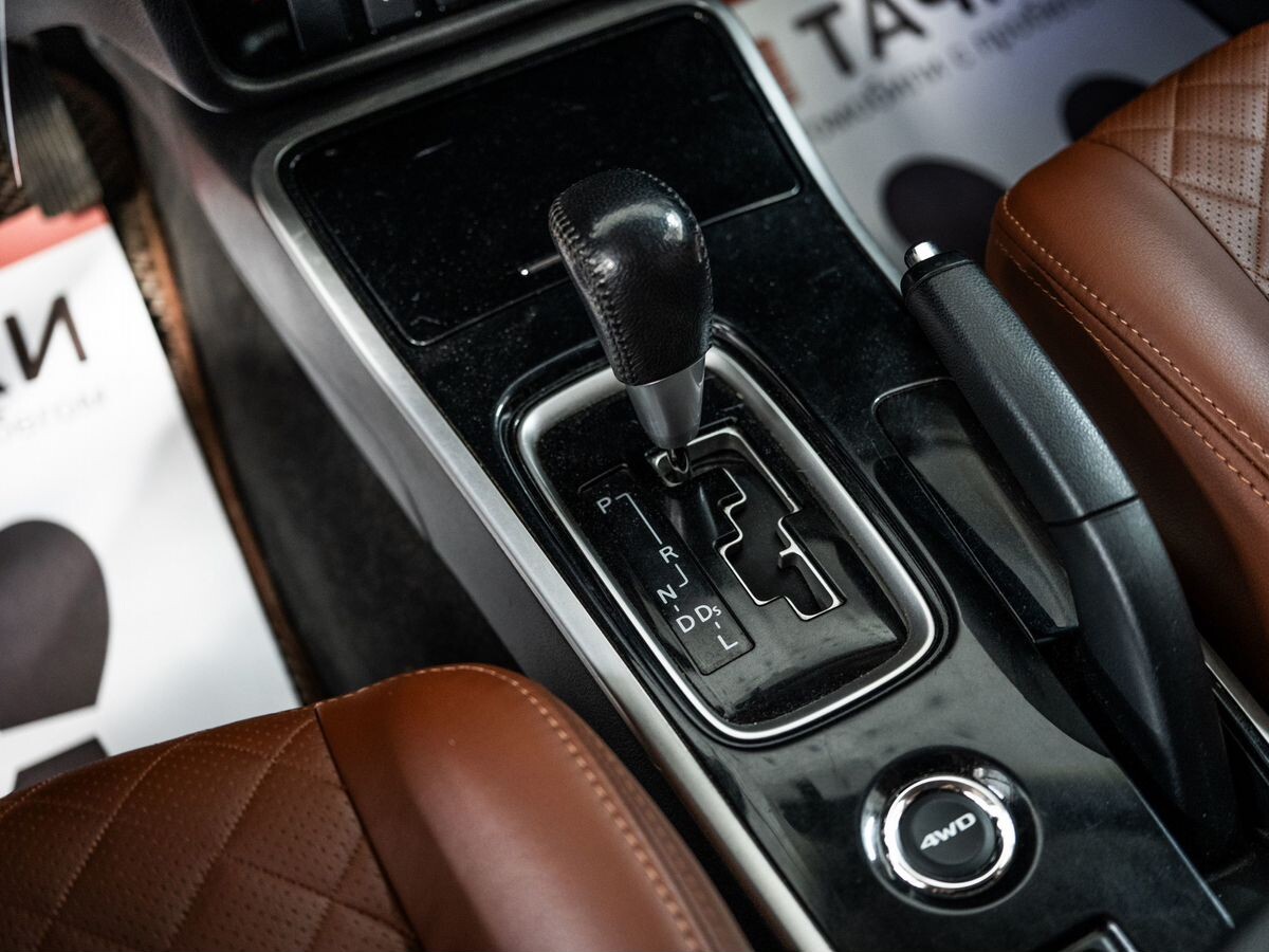 Mitsubishi Outlander 2018 - фото автомобиля