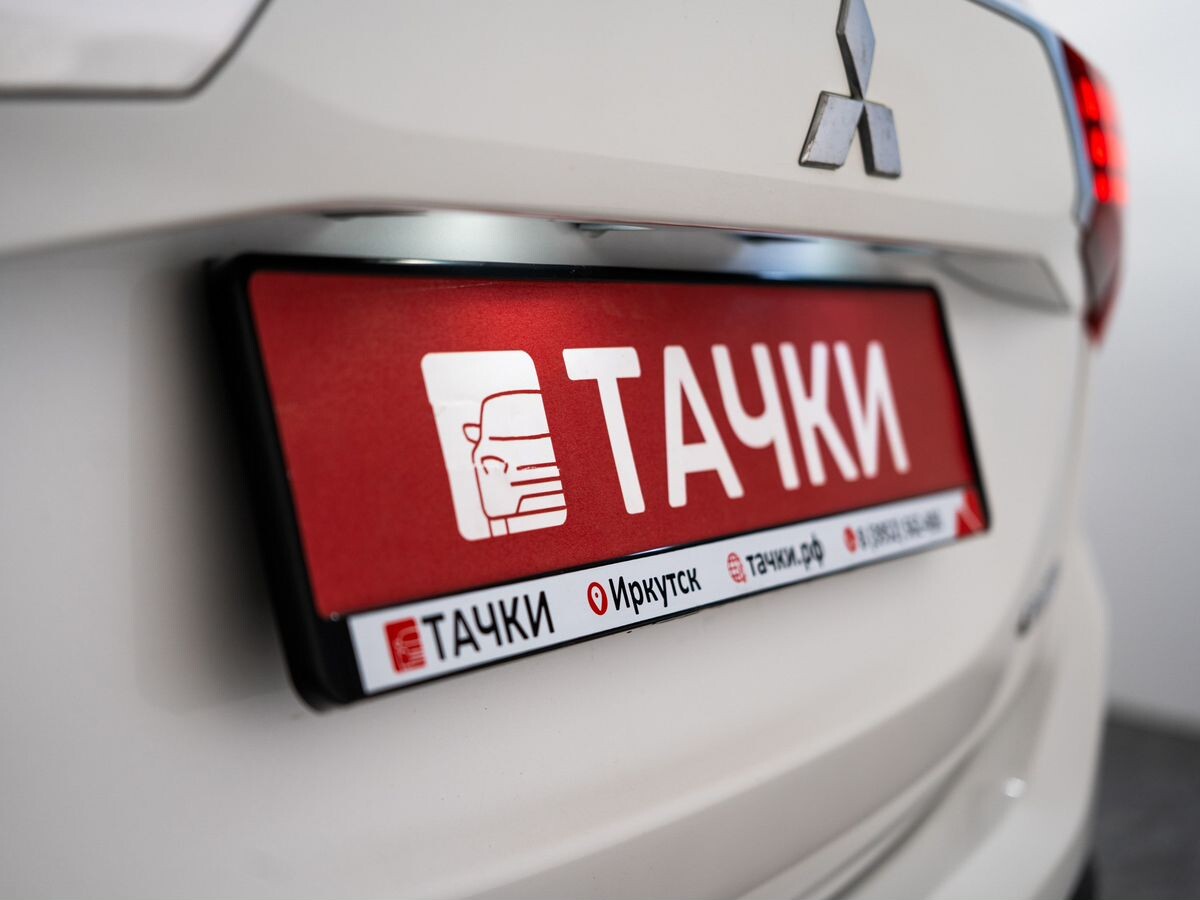 Mitsubishi Outlander 2018 - фото автомобиля