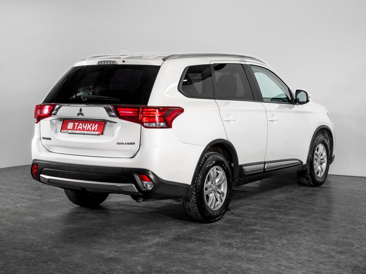 Mitsubishi Outlander 2018 - фото автомобиля