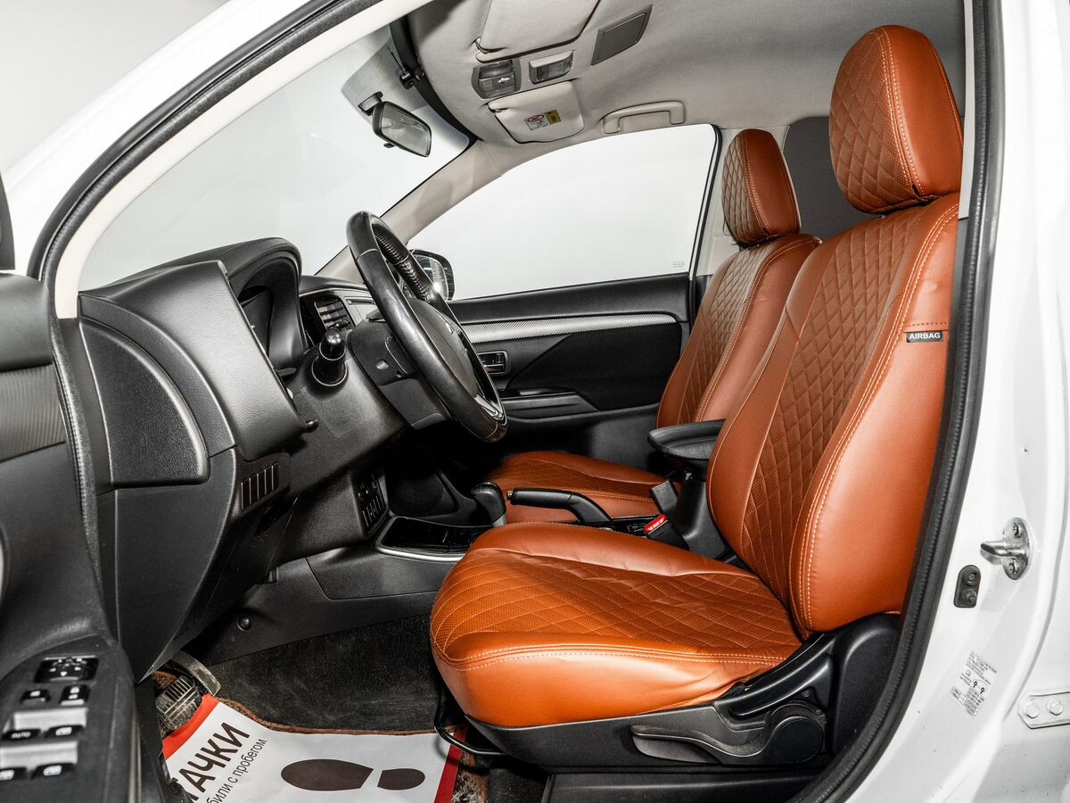 Mitsubishi Outlander 2018 - фото автомобиля