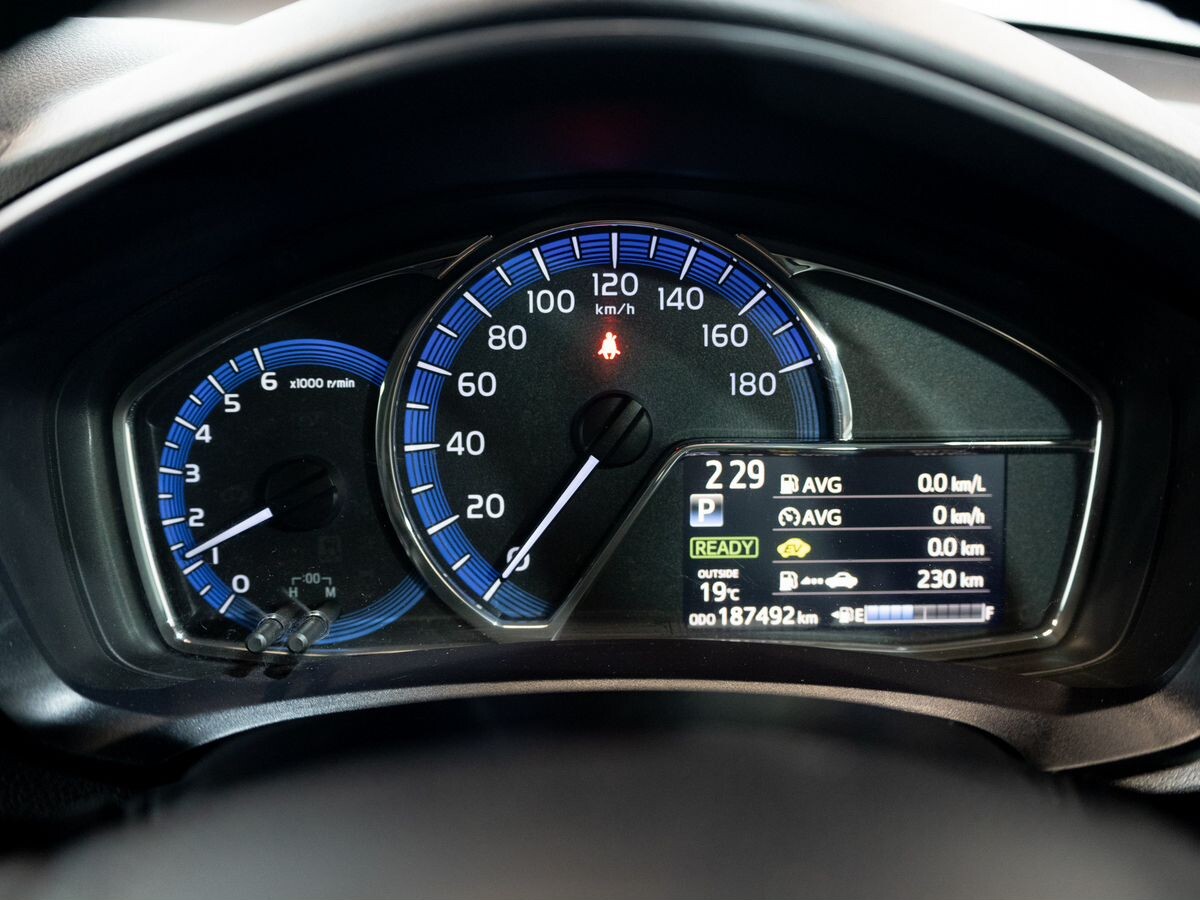 Toyota Corolla 2017 - фото автомобиля